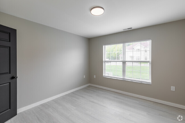 1 BR, 1 BA