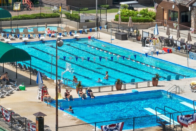 Residents of Highland Park have the luxury of the Lafayette Country Club in their backyard.