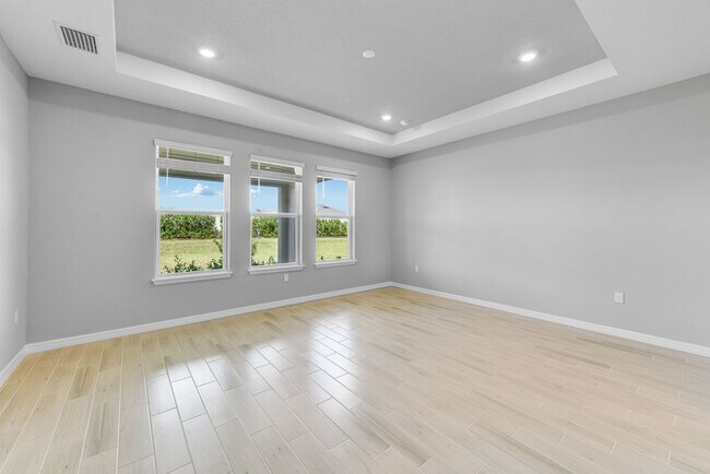 8562 Big Dipper Dr, Sarasota, FL 34241 - photo 5