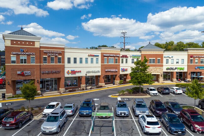 Fair Oaks has many shopping centers throughout the neighborhood for your convenience.