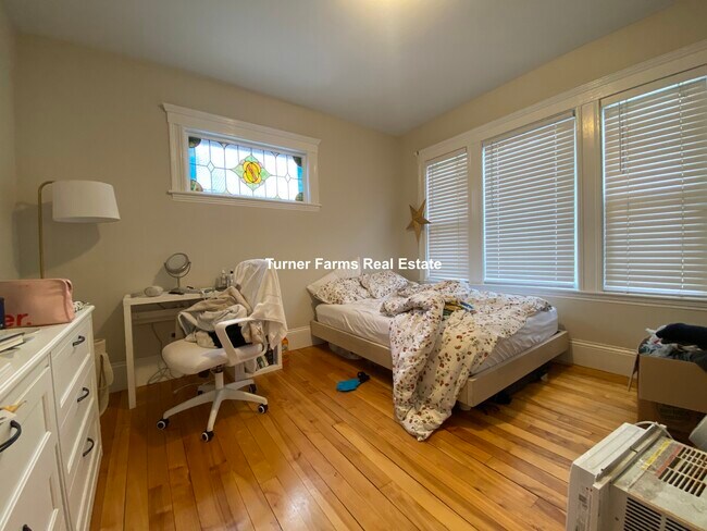 6 Westminster Ave unit 2, Roxbury, MA 02119 - photo 3