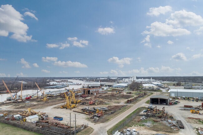 Shipbuilding is one of the main industries supporting Vicksburg’s economy.