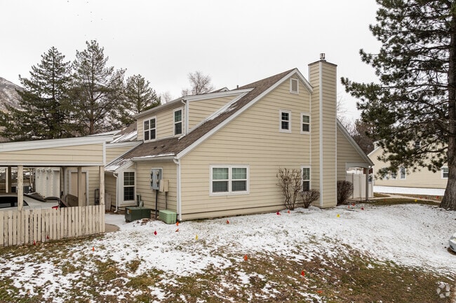 Townhomes are found in Centerville.