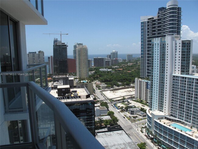 Avenue Brickell Tower 2 unit 3104, Miami, FL 33131 - photo 4