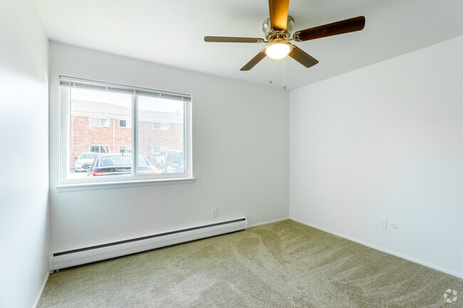 2 BR, 1 BA - 1050 SF, Renovated