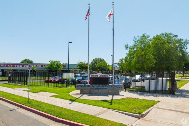 North Madera students grade 6th-8th grade attend Jack G. Desmond Middle School.