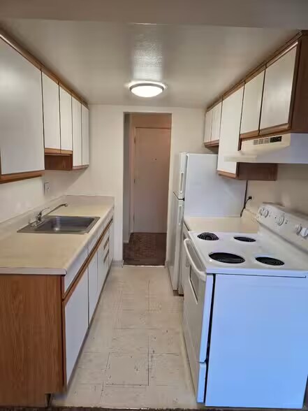 Sir Richard Apartments, Denver, CO 80206 - photo 4