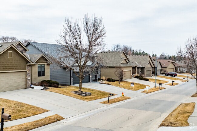 The Tree-lined streets in Hawthorne create a peaceful atmosphere.