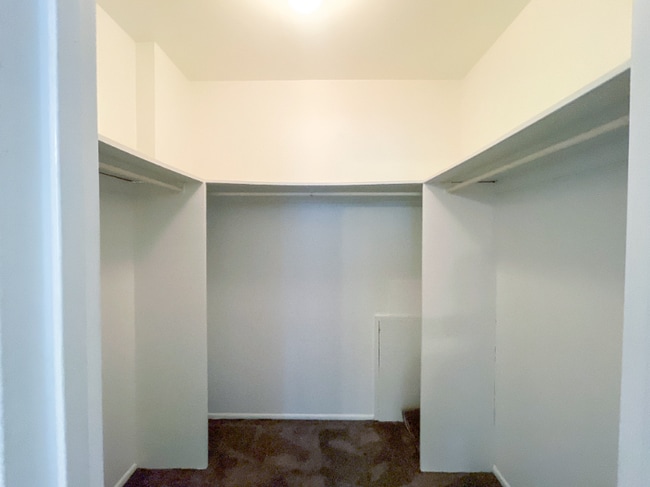 46 Township Line Rd unit 209, Elkins Park, PA 19027 - photo 5