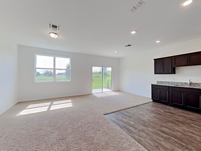 703 Madison Dr, Davenport, FL 33837 - photo 2