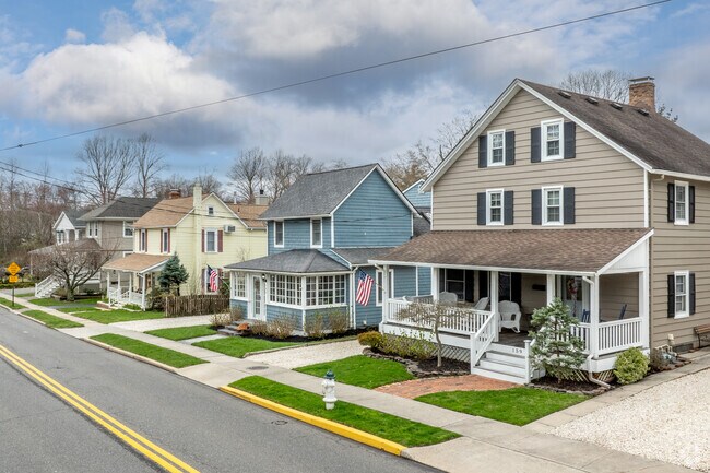 Manasquan's picturesque streets adorned with lovely homes.