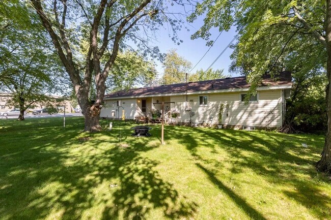 1405 Daley Ave unit 1405, Weston, WI 54476 - photo 3