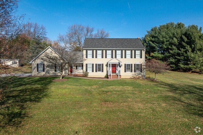 Many houses in Dayton offer large yards.