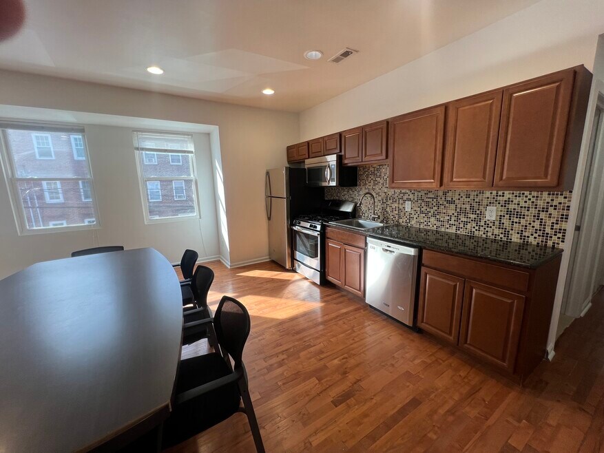 601 N 39th St unit 2, Philadelphia, PA 19104 - photo 1