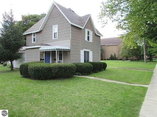 209 S Fancher Ave unit 209 S Fancher Street, Mount Pleasant, MI 48858 - photo 2