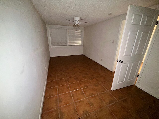 4313 Antisdale St, Jacksonville, FL 32205 - photo 5