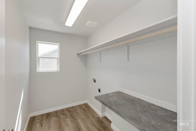 7274 E Shields Dr, Nampa, ID 83687 - photo 5