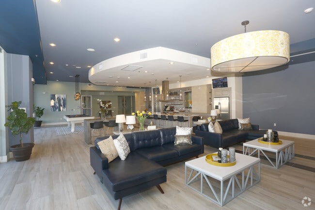 Mason Oliver, Phoenix, AZ 85034 - photo 6