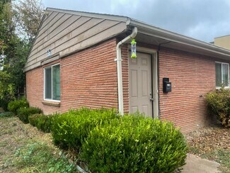 1426 Clinton St, Aurora, CO 80010