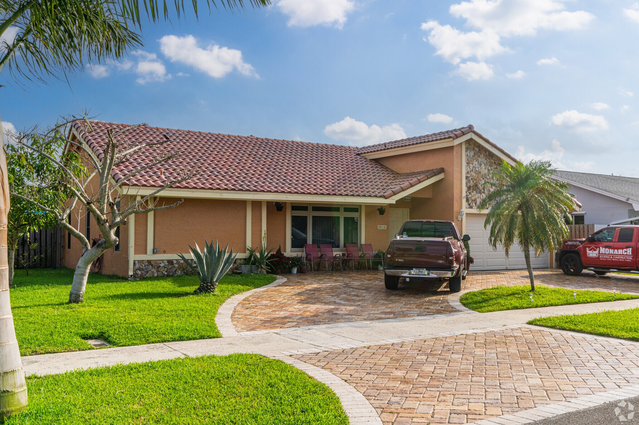 Eastway Park is a beautiful neighborhood that boasts tile-roofed Mediterranean homes.