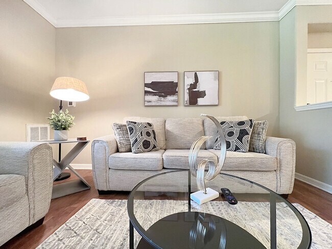 1745 Bearberry Cir unit ID1050981P, Lutz, FL 33559 - photo 2