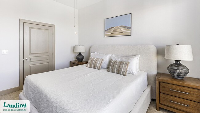 5005 Galleria Dr unit 1311, Farmers Branch, TX 75244 - photo 3