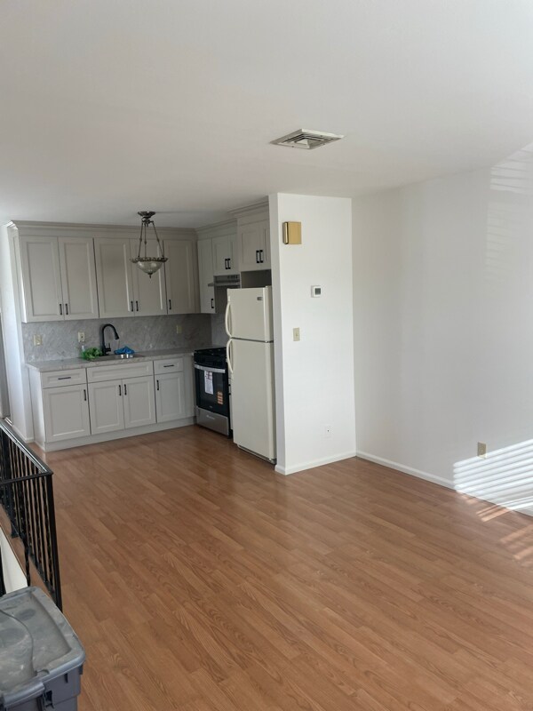 0 Woodrow Rd unit 2, Staten Island, NY 10309 - photo 7