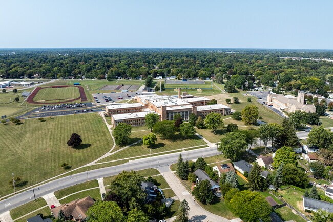 Saginaw Arts & Sciences Academy has an A- in academics on Niche.