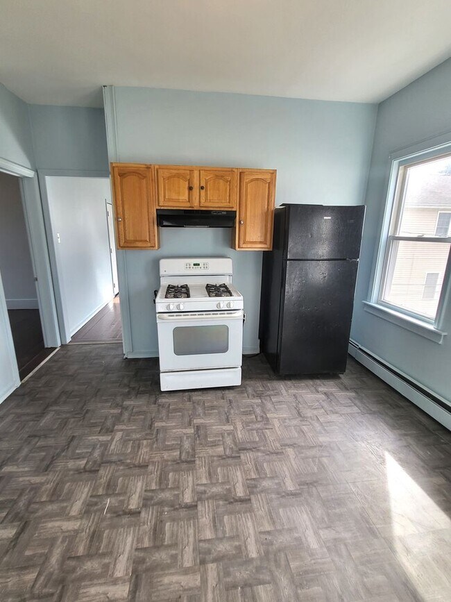 97-99 Alverson Ave unit 2, Providence, RI 02909 - photo 3