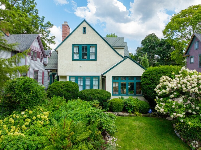 Near Northwest is full of beautifully landscaped yards.