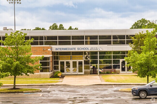 Olmsted Falls Intermediate School is home to The Bulldogs.