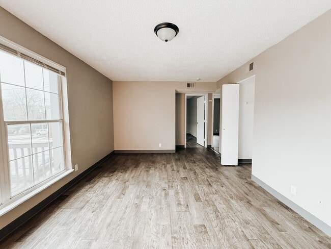 The Hudson, Independence, MO 64050 - photo 4