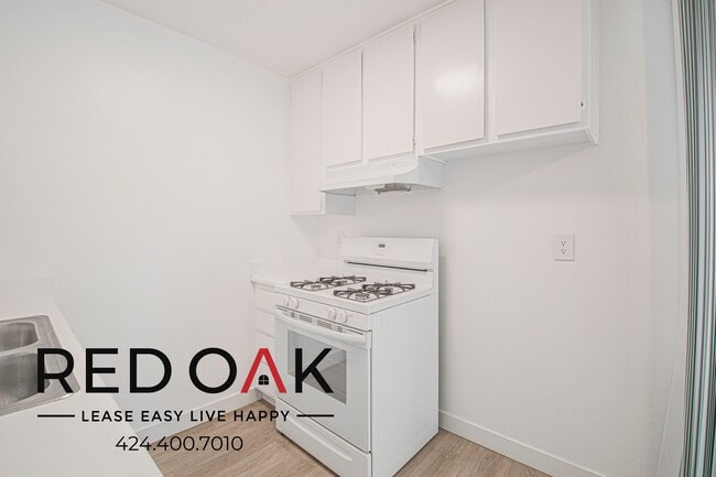 8309 Cedros Ave unit 210, Panorama City, CA 91402 - photo 4