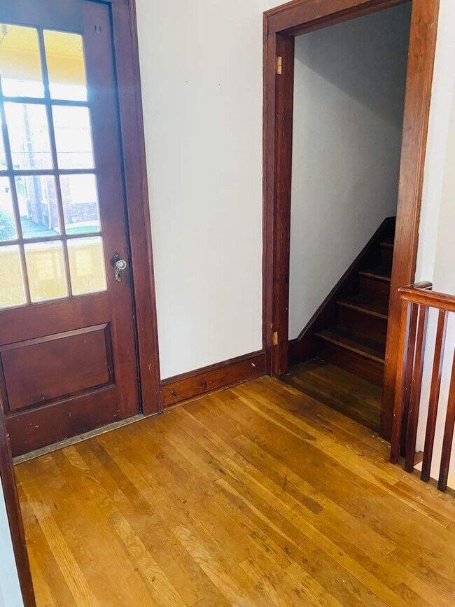 620 High St unit 2, Middletown, CT 06457 - photo 4