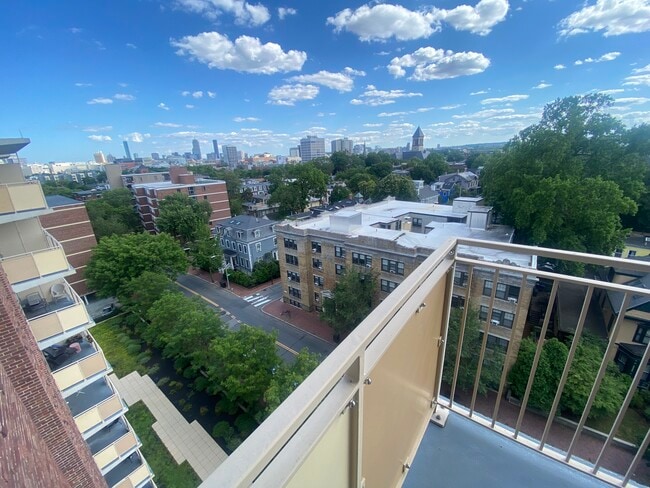 294 Harvard St unit 1004, Cambridge, MA 02139 - photo 6
