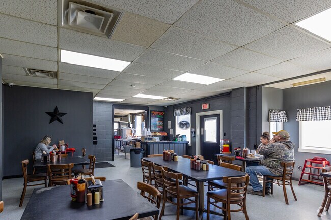 Big Man BBQ is a local favorite lunch spot in Glasgow.