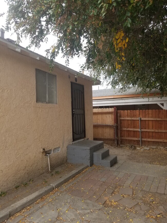 1239 Massachusetts Ave unit 1239, San Bernardino, CA 92411 - photo 4