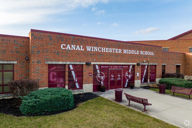 Canal Winchester Middle School has a B on Niche and offers 14 different sports for students.