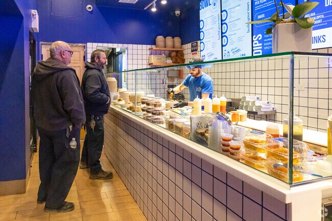 Pita Yeero features fresh ingredients and custom made meals.