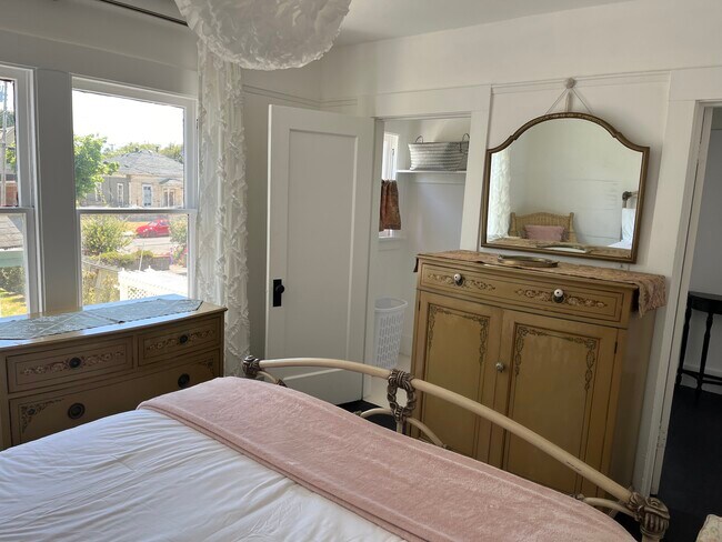 1122 9th St unit Petch Manor Apt. 1, Eureka, CA 95501 - photo 5