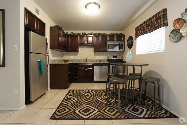 Partenza on Highland, Phoenix, AZ 85014 - photo 3