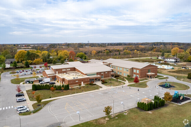 Alton Hall Elementary School is located in Outer Greater Hilltop, Galloway, Ohio.