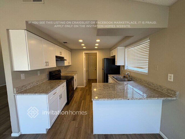 7526 W Desert Cove Ave, Peoria, AZ 85345 - photo 5