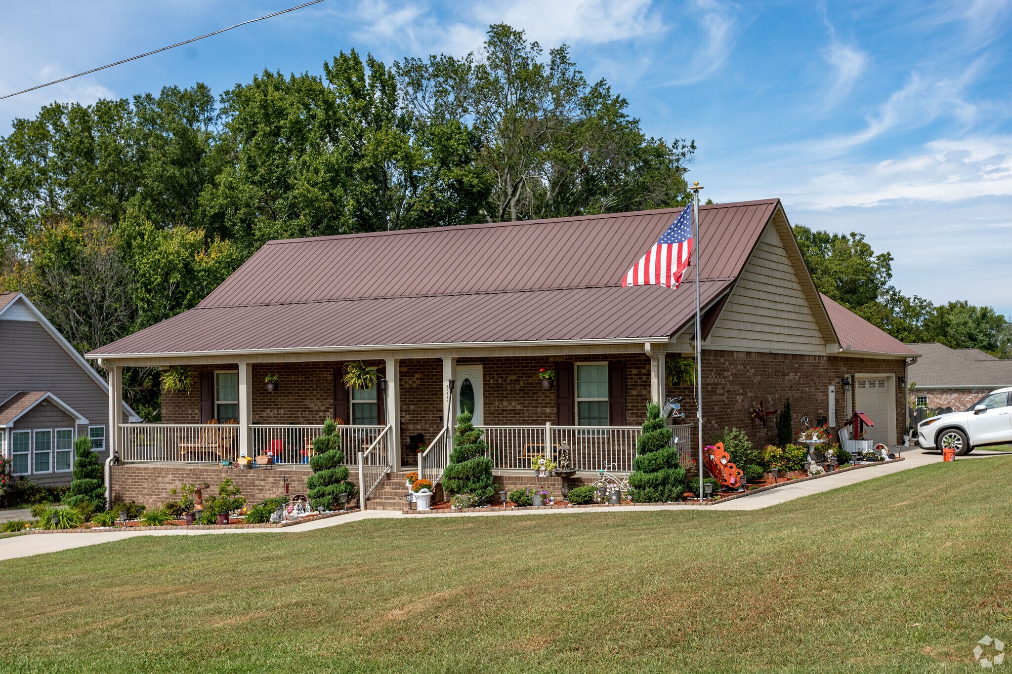 Ranch style homes are a common sight in Ardmore.