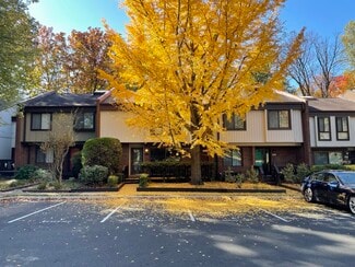 2143 Colts Neck Ct, Reston, VA 20191