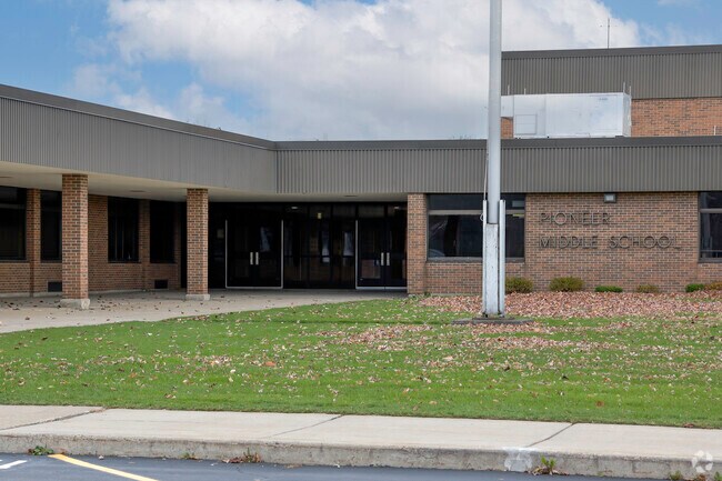Pioneer Middle School is a public elementary school located in Yorkshire, NY.