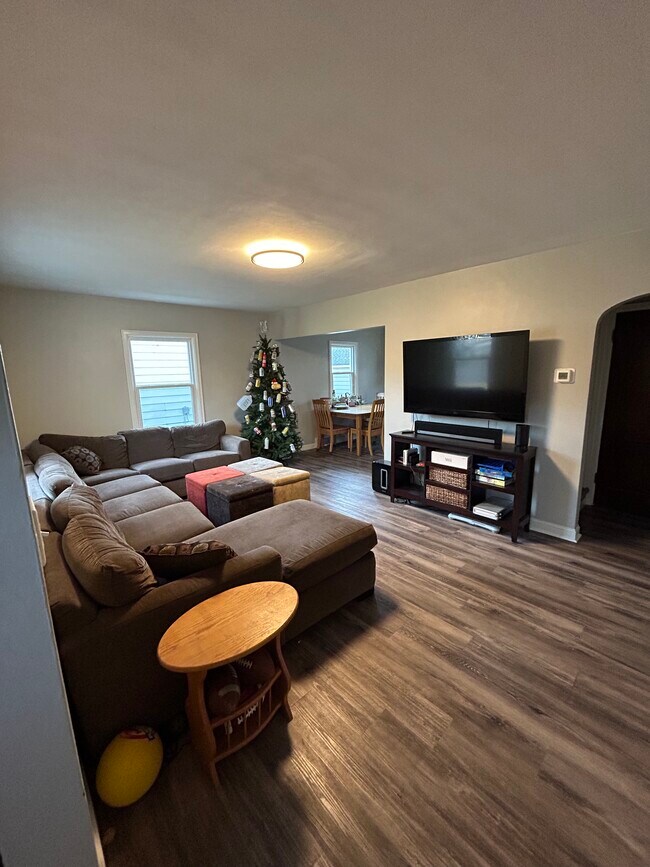 1208 N 4th St, Mankato, MN 56001 - photo 5