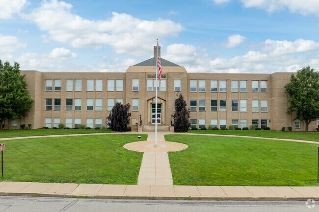 East Palestine High School has 264 students in grades 9-12.