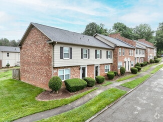 1220 Carriage House Ln, Gastonia, NC 28054