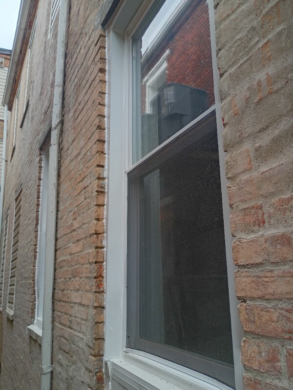 2554 Hollins St, Baltimore, MD 21223
